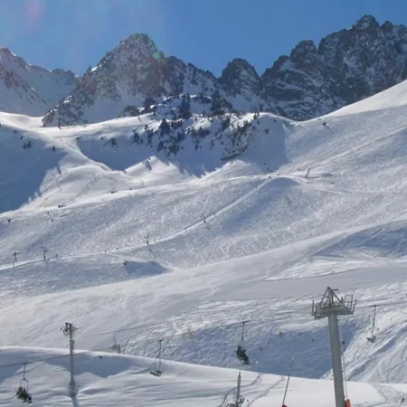 Agreable 6 Pers, 2 Chambres, Centre Station, 80m Des Pistes, Equipe Et Confortable - Fr-1-404-47 *